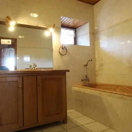 Сasa de vacaciones Saint-maurice-de-lignon, 4 Pieces, 5 Personnes - Fr-1-582-111 *